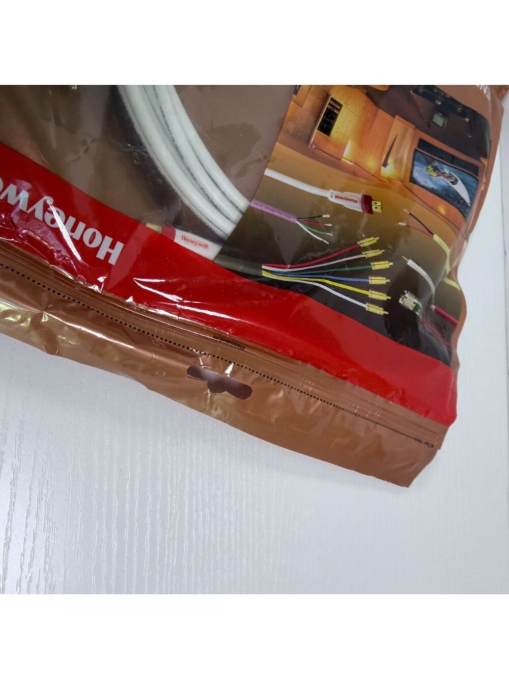 Honeywell Genesis Crystal Series RCA Male to Male Subwoofer Cable 5 Meters NEW - Picture 5 of 7